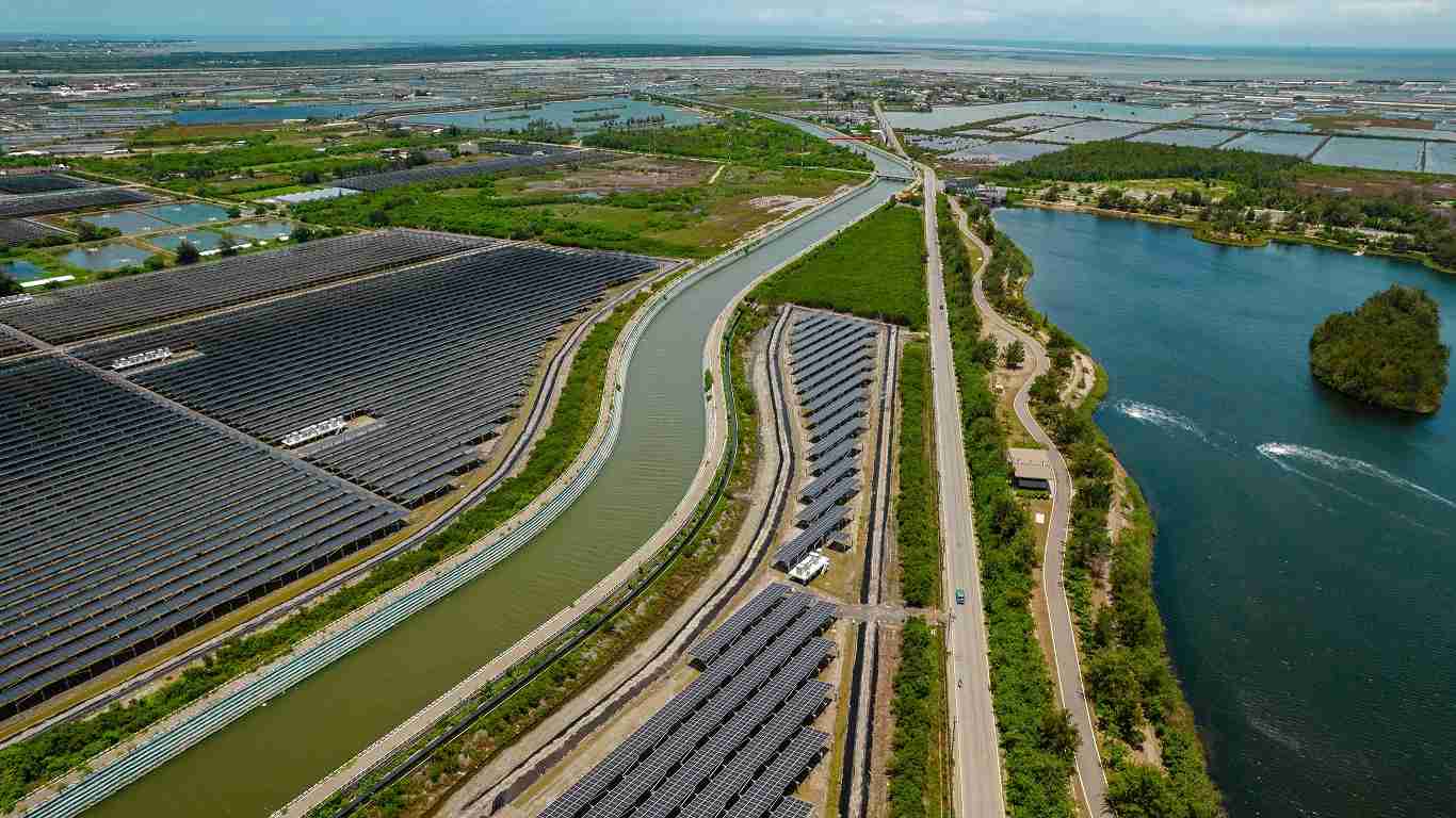 森林舞会能源事业提供智慧能源管理、、太阳能监控管理、、、、全方位电厂建置及运维解决方案，，，并拥有管理超过6000案场的经验